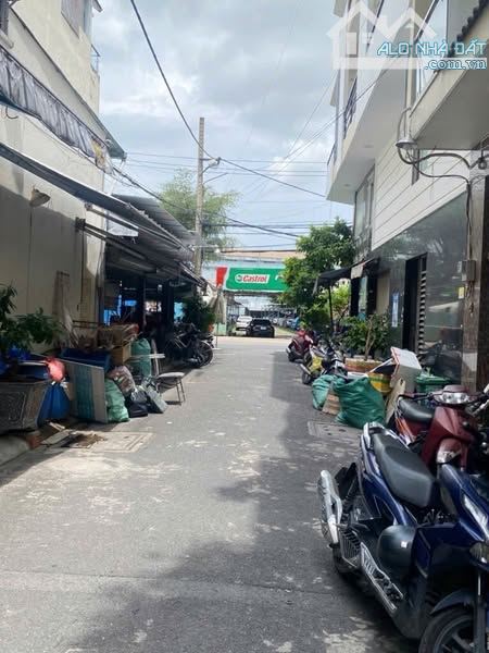 NHÀ HẺM NHỰA 8M XE HƠI LÊ THÚC HOẠCH  CÁCH MT CHỈ 20M NHÀ 3 LẦU ST 4x16M GIÁ 7.2TỶ