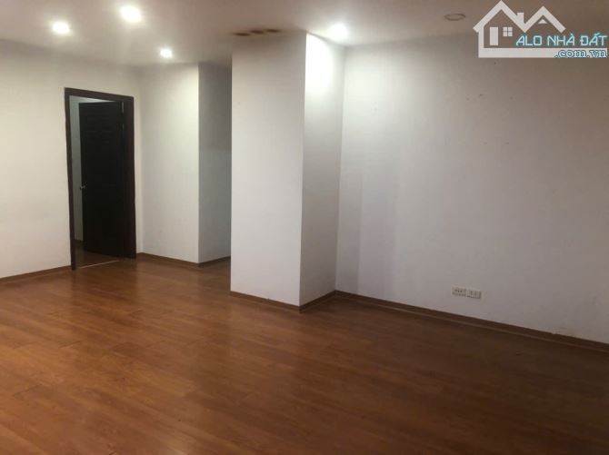 Hot! Cho thuê căn hộ cao cấp hapulico complex 2 ngủ đồ cơ bản 13 triệu/tháng