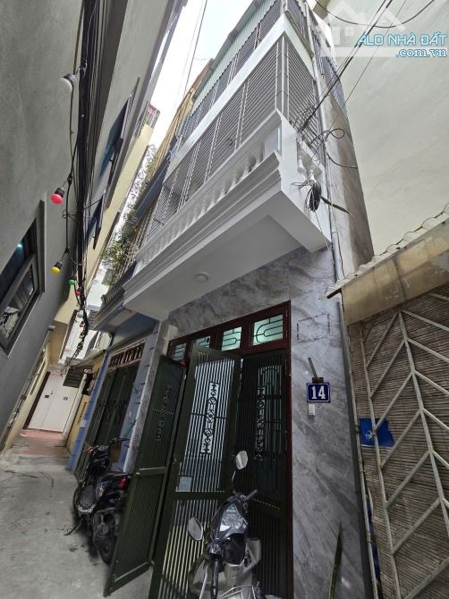 Bán gấp nhà việt hưng dân xây nhỉnh 5 tỷ