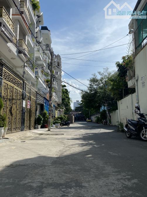 CỰC HIẾM - CHỈ HƠN 9TỶ - NHÀ 4T HẺM Ô TÔ 8M - 1/ SÁT MẶT TIỀN LÊ ĐỨC THỌ P6 GÒ VẤP