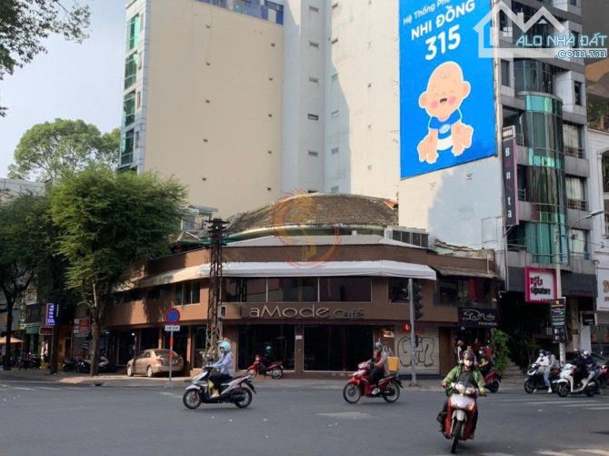 HDT 14k$ - 266 tỷ! Bán 2MT Đ. Bùi Thị Xuân Q1 – 12x24m - 3 Tầng.