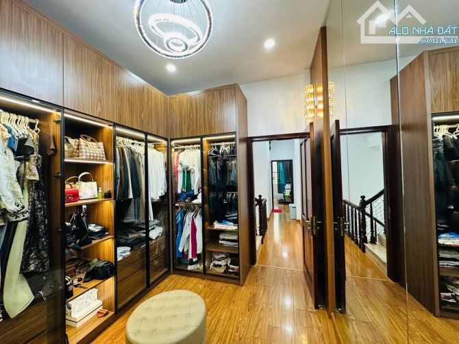 Nhà đẹp trung tâm Khương Đình, 2 thoáng, ô tô đỗ cửa, 60m2, 11.5 tỷ
