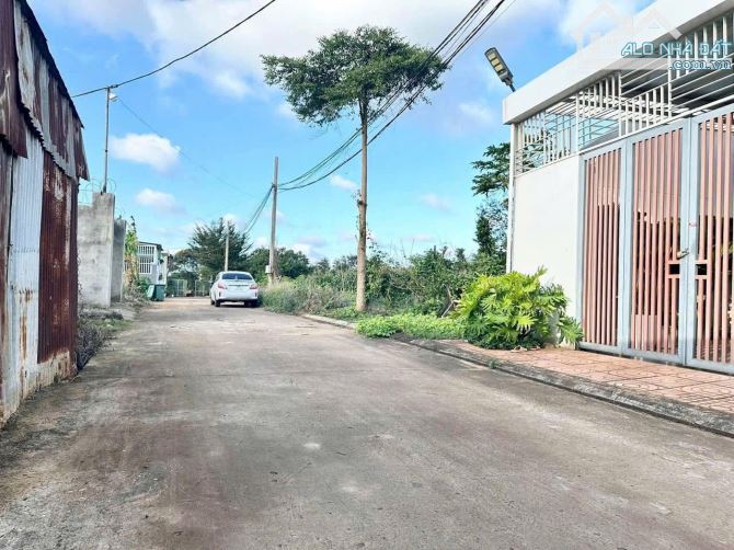 BÁN ĐẤT ĐẸP HẺM 327 YMOAN. DT: 5x25M. GIÁ: 1 TỶ 650 TRIỆU
