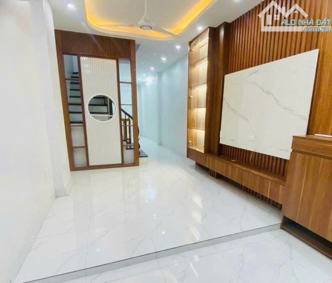 BÁN NHÀ DO NHA - TÂY MỖ - LÔ GÓC - Ô TÔ ĐỖ - 35M X 5 TẦNG - GIÁ 5,65 TỶ .