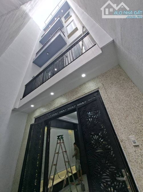 NGỌC THUỴ 48M2 - 5TẦNG - GẦN CHỢ NGOIC THUỴ - CÔNG VIÊN - GIÁ HỢP LÝ - FULL NỘI THẤT - 7