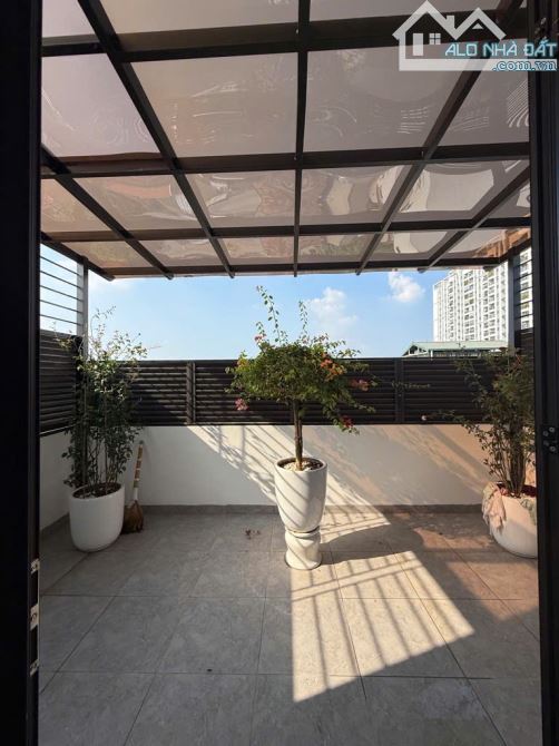 Bán gấp nhà 7 tầng phố CỔ LINH - LONG BIÊN - THANG MÁY - GARA Ô TÔ - DT50M - MT 4.5M