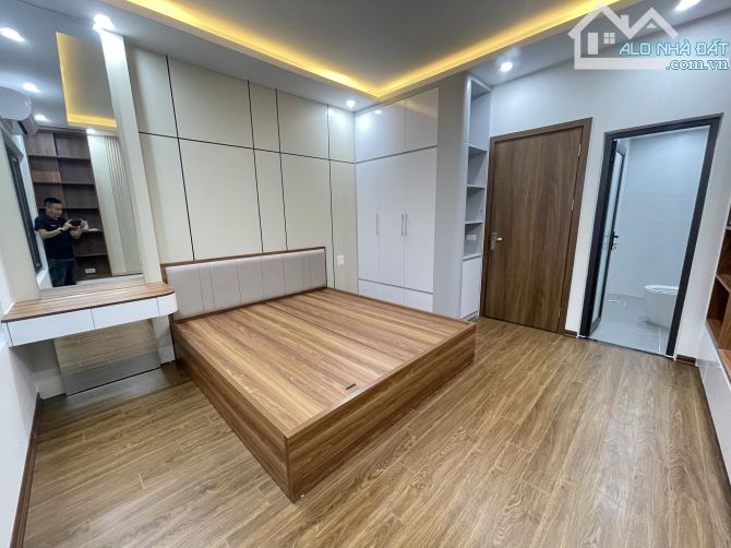 Siêu phẩm Khương Trung 30m2, 5 tầng, gần ô tô, mới đẹp, giá 7 tỷ