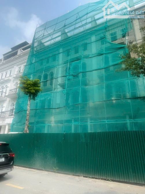 🏠 Chủ bán liền kề Louis Đại Mỗ – 100m², xây 5 tầng, view vườn hoa – Giá 29 tỷ