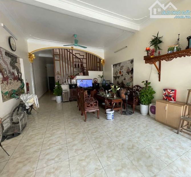 Cần bán 92m sẵn nhà 2.5 tầng khu Cây Sung Vệ Lăng.Ở hoặc kinh doanh dòng tiền đều phù hợp