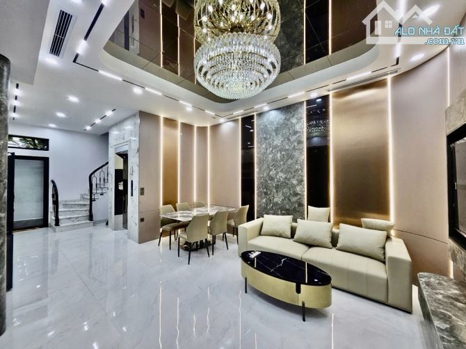 Siêu Hiếm🆘 Bán Nhà Bồ Đề, Hoàng Như Tiếp hơn 12 tỷ-Toà Nhà 6 tầng-THANG MÁY-FULL NỘI THẤT