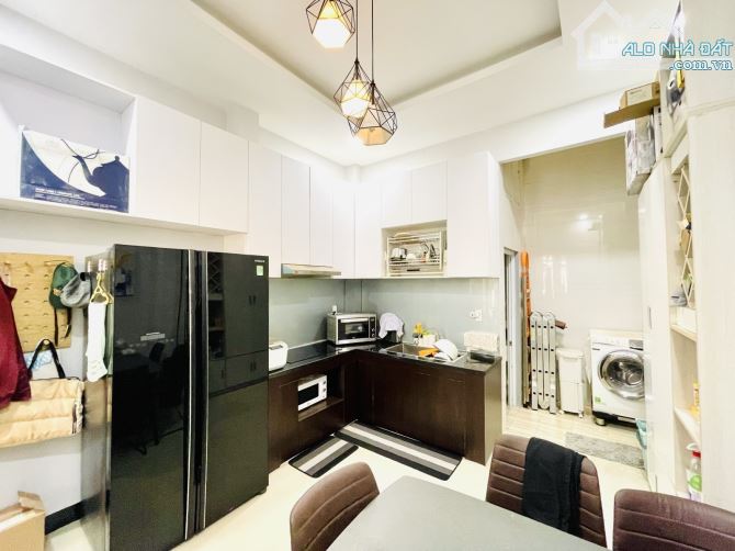 THOẠI NGỌC HẦU ,KẾ Mặt tiền, 55m2, 3 lầu 4.8 tỷ.