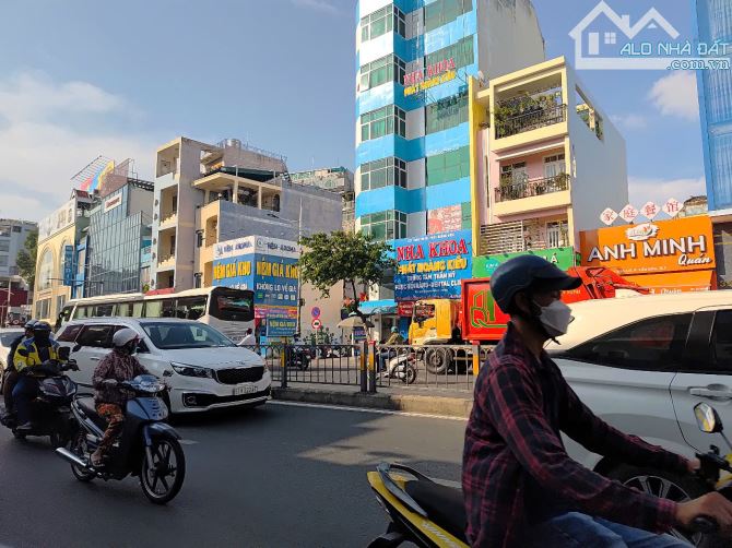 Bán Nhà Mặt Tiền Nguyễn Văn cừ Q1 (5x12) 2 tầng 28 tỷ