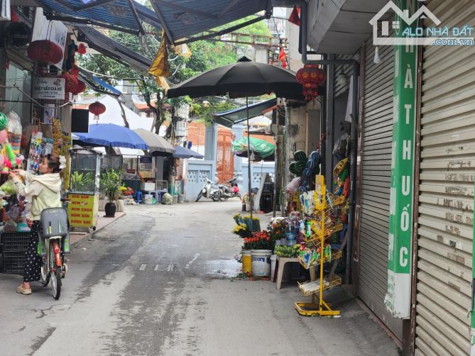 BÁN NHÀ PHÚ ĐÔ LÔ GÓC- FULL NỘI THẤT- NHÀ 5 TẦNG