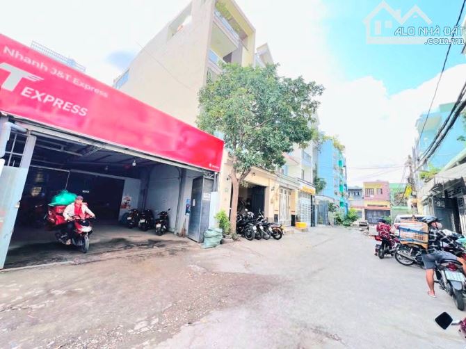 Bán nhà hẻm ô tô tránh, Phường 15 Tân Bình, Phan Huy Ích, 5,1x20m, 3 tầng, 12,x tỷ