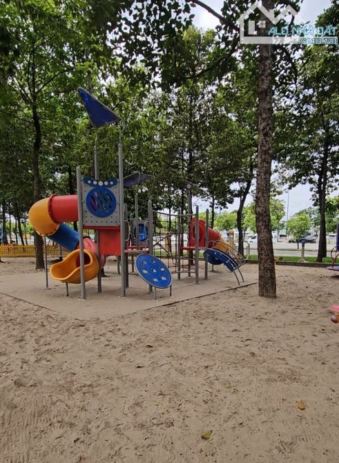 TT Quận 5- Trần Hưng Đạo-50m2 sổ vuông dòng tiền 10tr/TH