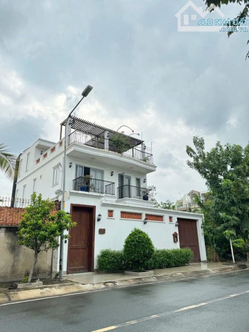 Biệt thự Lương Định Của, P. An Khánh cách Trần Não chỉ 500m, , 12x18m, 3 tầng, giá tốt