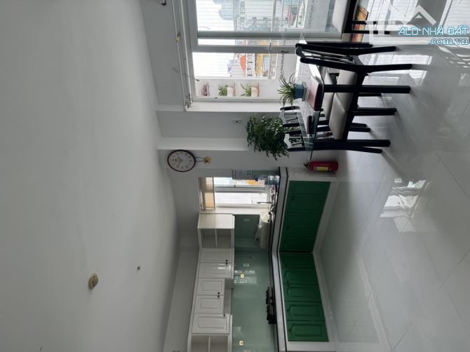 Bán Chung cư VIP nhất Bình Thạnh-96M2-Mới-Full NT-Nhỉnh 5Tỷ
