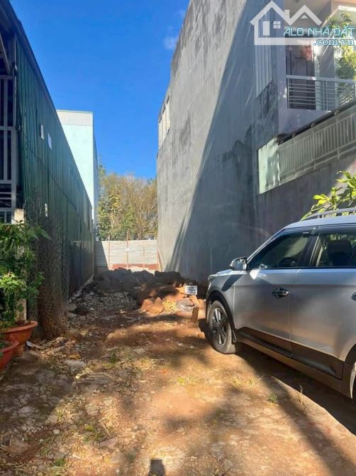 6x28 hẻm đường nhựa 3 Ô tô 51 Nuyễn Tất Thành trung tâm BMT