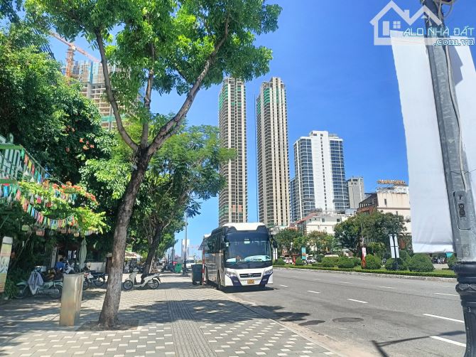 Bán gấp nhà Sát MT Nguyễn Văn Thoại, Sơn Trà, 125m2, C4 giá chỉ 11.250tỷ TLCC.