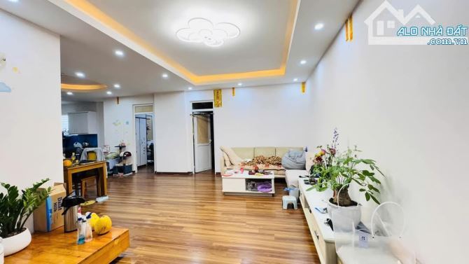 CĂN HỘ CT5 VĂN KHÊ HÀ ĐÔNG LÔ GÓC 3 NGỦ 2 BAN CÔNG FULL NỘI THẤT TUYỆT ĐẸP 110m 4,5 TỶ