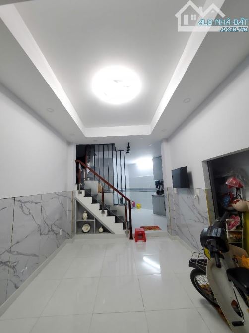 BÁN NHÀ MỚI XINH XẮN - 2 TẦNG - THÔNG THÍCH QUẢNG ĐỨC, PHÚ NHUẬN