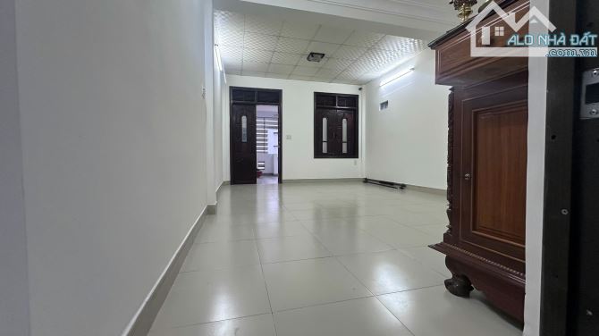 Mặt Tiền Kinh Doanh Siêu Víp  đường Nguyễn Văn Trỗi - 10
