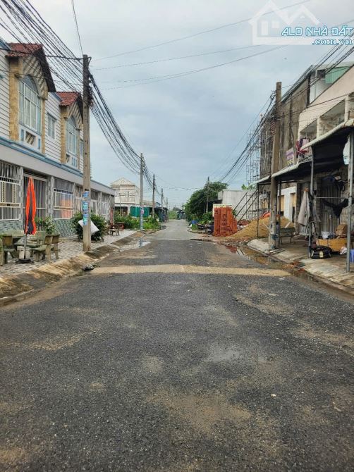 BÁN ĐẤT MẶT TIỀN CẦN GIUỘC, LONG AN - 1