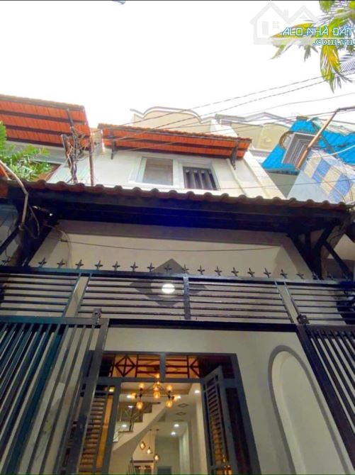 Bán nhà Hẻm 8m 453 Lê Văn Sỹ, P.12, Q.3. DT: 4.2x15.5m  4 tầng,Giá 12.5 tỷ TL - 1