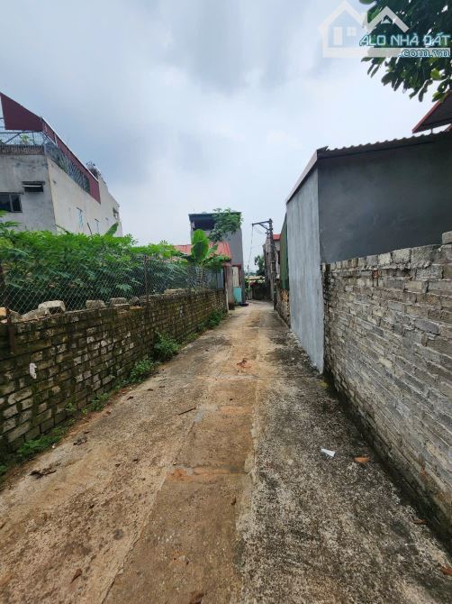 BÁN LÔ THỔ CƯ RỘNG 2000M2 TẠI GẦN KCN NAM SƠN-HẠP LĨNH, BẮC NINH. ĐƯỜNG Ô TÔ VÀ CÓ 2 MẶT Đ - 1