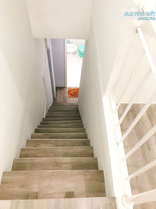 Chủ cho thuê nhà góc 3 mặt tiền HXH CMT8 P.13 Q.10 45m2 Giá 22tr/tháng - 1