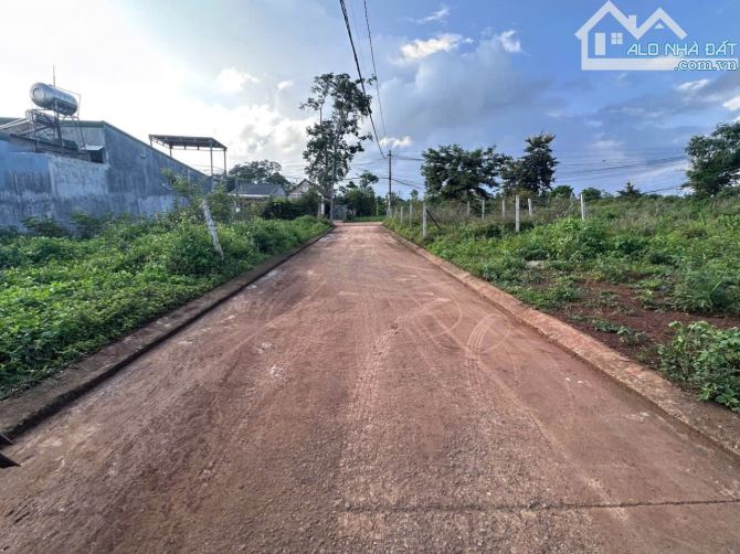 BÁN ĐẤT YMOAN RẺ TRÁI PHƯỜNG BMT, ĐẤT ĐẸP BẰNG PHẲNG, KHU DÂN CƯ ĐÔNG ĐÚC - GIÁ: 1 TỶ 490 - 1