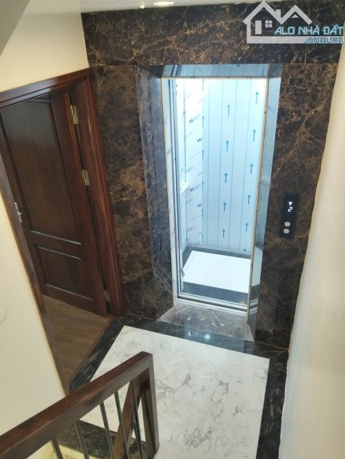 Bán nhà phố Lê Trọng Tấn, Thanh Xuân, 6 tầng thang máy mới, nội thất đẹp, ngõ thoáng - 1