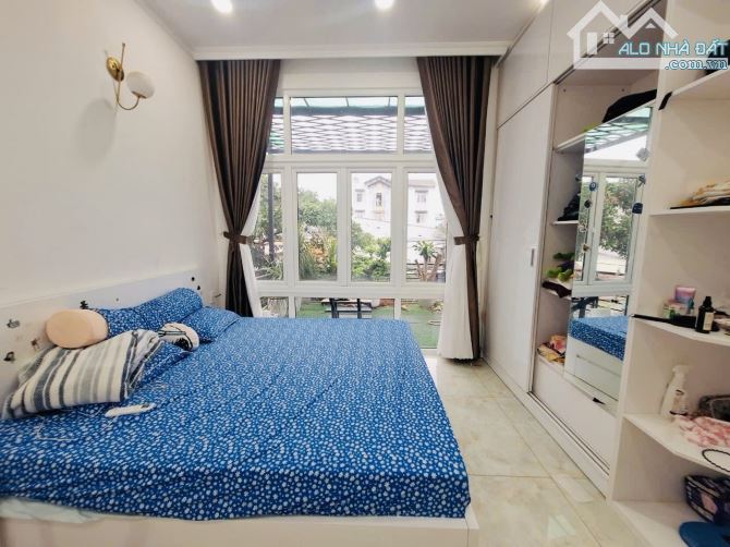 nhà mặt tiền Tự do - hiệp phú – 90 m² -  4 tầng – chỉ hơn 8 tỷ - 1