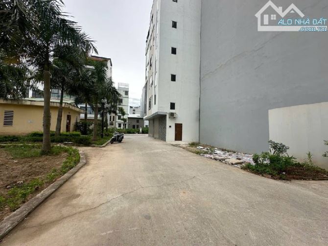 TĐC NGỌC THUỴ BÀ CON ƠI😍LÂU LÂU MỚI CÓ MẢNH 32M2 E SĂN ĐC CHO CÁC BÁC ĐÂY. IB E NGAY ĐI X - 1