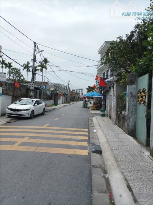 LÔ ĐẤT - GẦN CHỢ - ĐƯỜNG THÔNG 5M - VUÔNG VẮN - GẦN TRƯỜNG FPT - 1