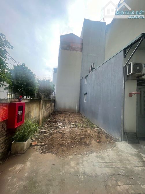 Bán mảnh đất Ngọc Thuỵ Thuỵ, DT 40m2 , MT 4,1m , Giá 6,4 tỷ , Đất vuông vức -Gần Khai Sơn - 1