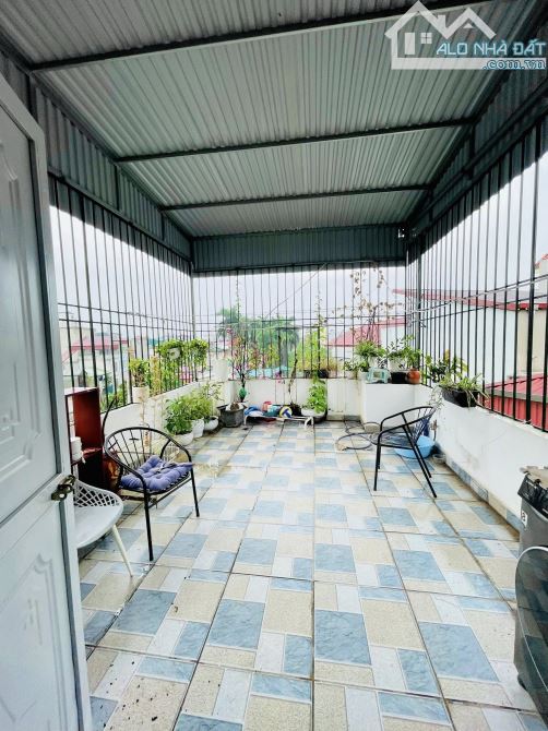 NHÀ MỚI NGỌC HÀ  XÂY SIÊU ĐẸP LÔ GÓC 3 MẶT CÓ SÂN RỘNG DT:37m2 5 tầng - 1