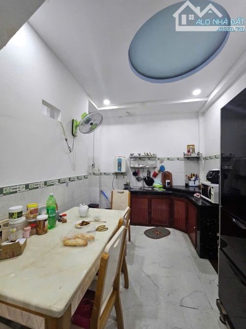 BÁN NHÀ 4X14M – 3 TẦNG – HẺM XE HƠI – GẦN NGÃ TƯ 4 XÃ – GIÁ CHỈ 4.95 TỶ TL – PHÁP LÝ RÕ RÀ - 1