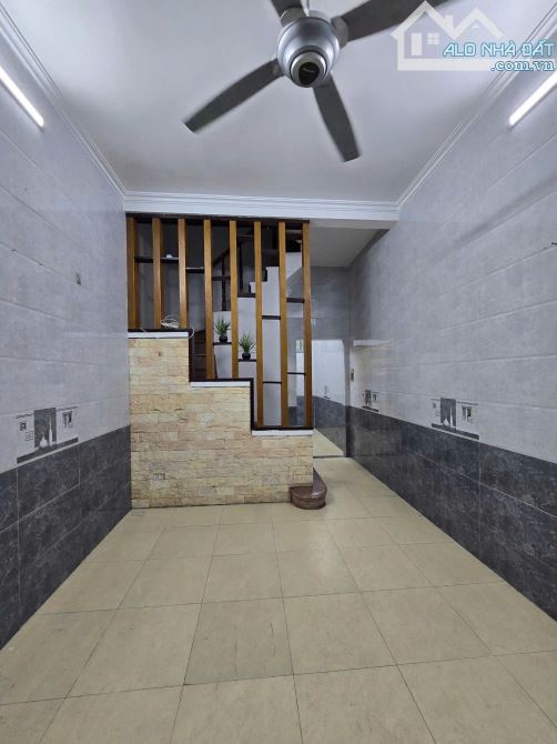 Bán gấp nhà việt hưng dân xây nhỉnh 5 tỷ - 1