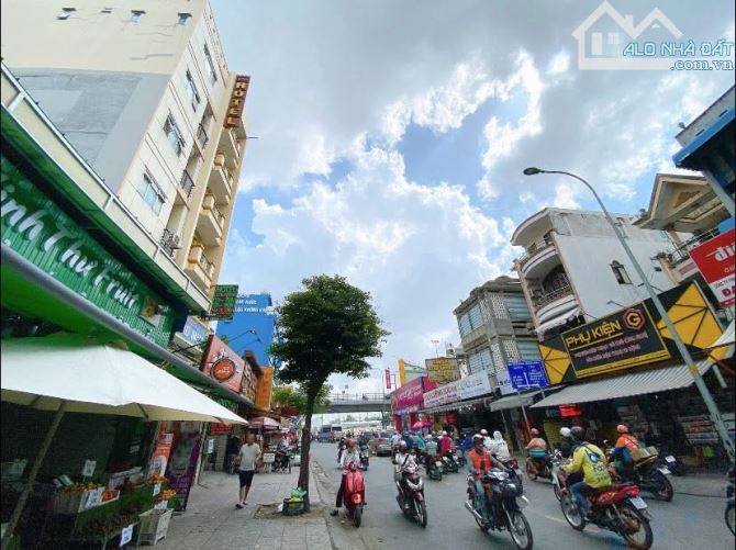 340m2 LÔ ĐẤT VÀNG N8m Mặt tiền Đ, Hoàng Hoa Thám, Cộng Hoà P13 Tân Bình giá 240tr/m2 - 1
