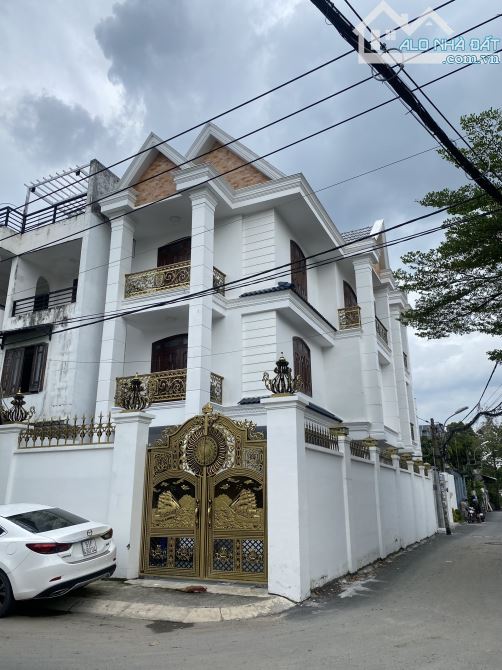 Bán nhà 3 tầng,132m2, DT 6x22m, đường 10m, khu biệt thự ven sông Dương Quảng Hàm, phường 6 - 1