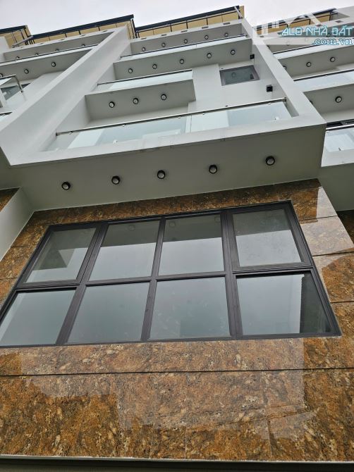 Bán nhà 6 tầng oto đỗ cửa Thạch Bàn, 6tyx - 1