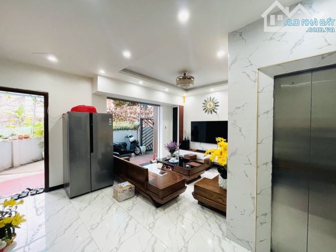 BÁN NHÀ HÀ TRÌ - HÀ ĐÔNG - GẦN PHỐ - Ô TÔ ĐỖ - THANG MÁY - 40M x 5 TẦNG - GIÁ 7,4 TỶ - 1