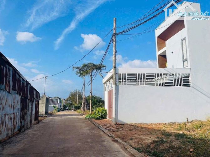 BÁN ĐẤT ĐẸP HẺM 327 YMOAN. DT: 5x25M. GIÁ: 1 TỶ 650 TRIỆU - 1