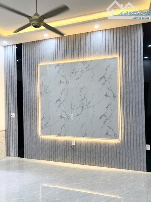 Bán nhà 3 tầng ngõ 191 Đà Nẵng thông 106 Lê Lai 42m2, mt6m giad 2750tr - 1