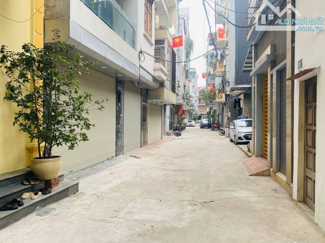 Bán Nhà Phân Lô 3 Bước Ra Hồ Linh Đàm 77M,5 Tầng, Thang Máy Chỉ 15.5 Tỷ, Gara 2 Oto - 1