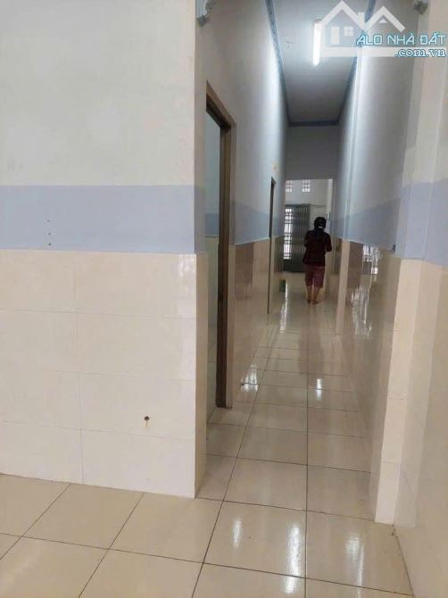 Bán gấp căn nhà đang cho thuê 4 triệu/ tháng ngay Thới Tam Thôn, Hóc Môn, 710tr, SHR - 1