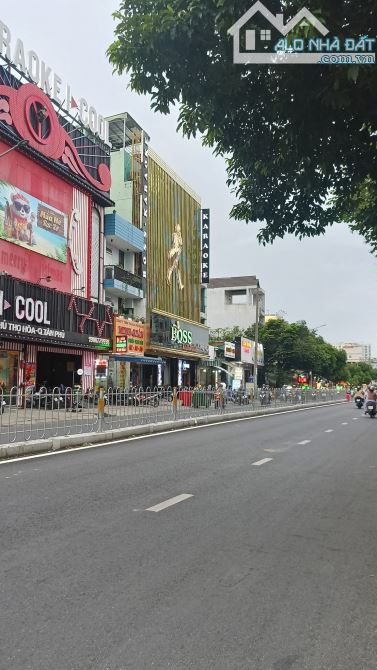 THOẠI NGỌC HẦU TÂN PHÚ CHÍNH CHỦ 1 ĐỜI – HẺM XE HƠI – NHÀ 4 TẦNG HOÀN CÔNG – 70M2 - 1