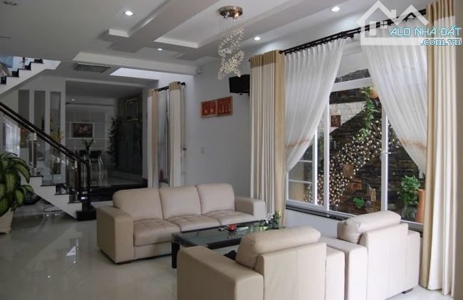 Bán biệt thư Quang Trung, phường 11, Gò Vấp, 237m2, 2 tầng, hẻm xe hơi 6m, giá 23 tỷ - 1