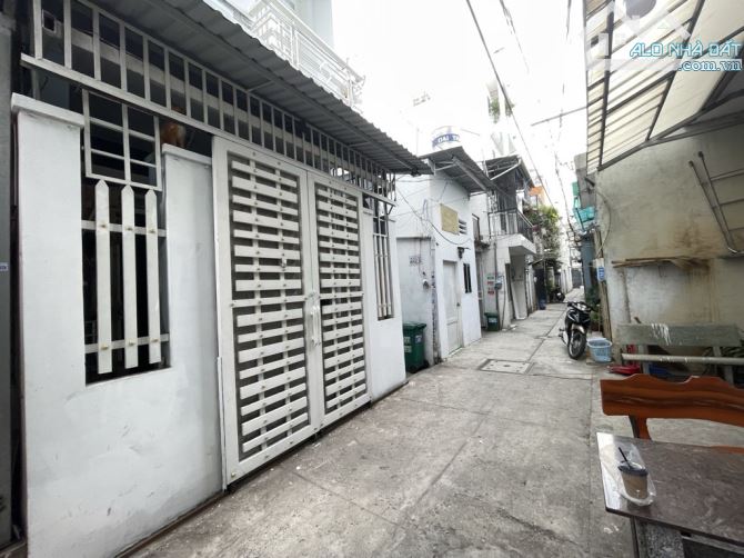 Bán nhà Lê Trọng Tấn, 136m2, 8x17m, hẻm ô Tô, 6 Phòng, dòng tiền ổn định, giáp eon tân phú - 1